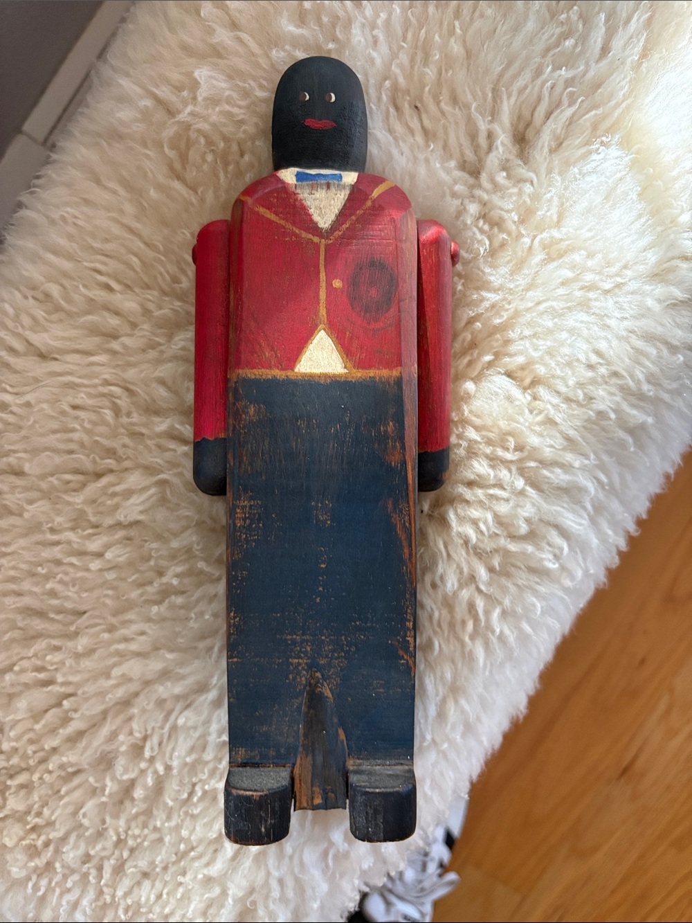 Vintage Wolf Creek Primitive Folk Art hand carved wooden butler